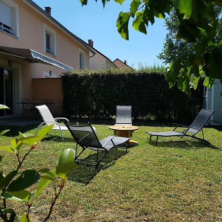 Appartement T3 à Belley au calme avec jardin privatif Esterno foto