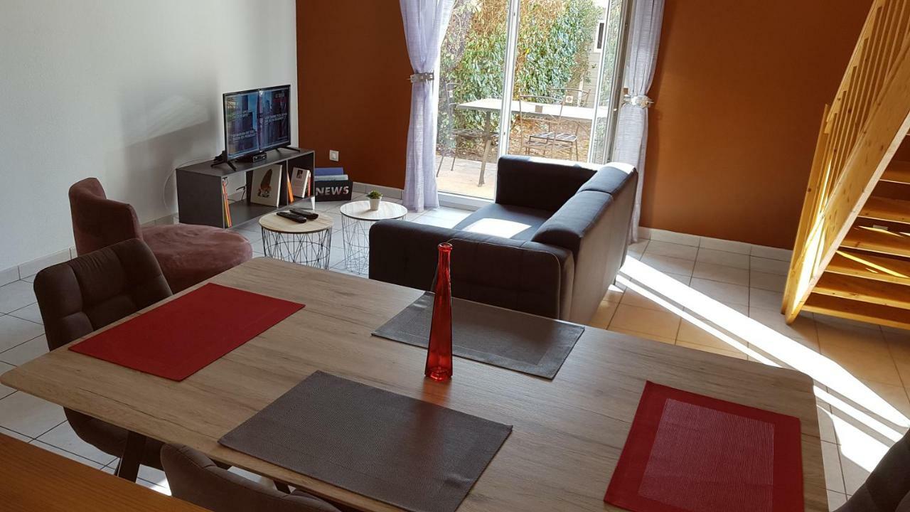 Appartement T3 à Belley au calme avec jardin privatif Esterno foto