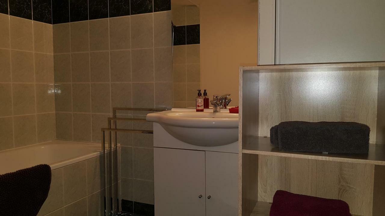 Appartement T3 à Belley au calme avec jardin privatif Esterno foto