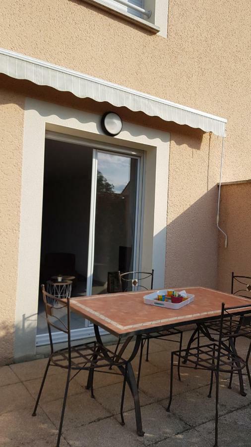 Appartement T3 à Belley au calme avec jardin privatif Esterno foto